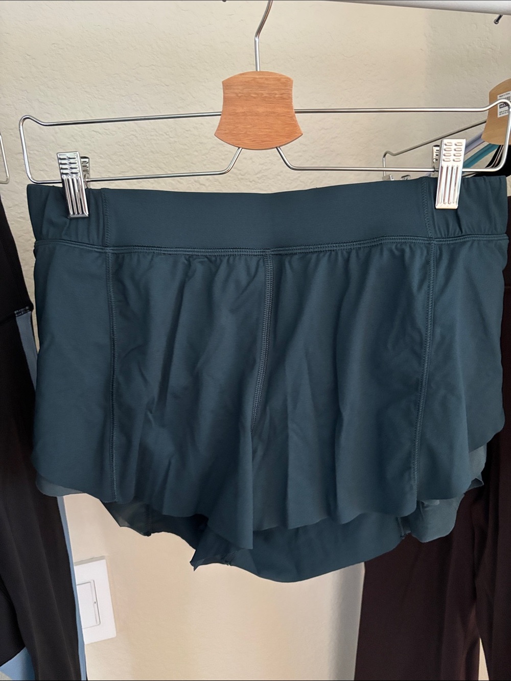 lululemon athletica Women's Athletic Shorts Blue Size 6 Like New